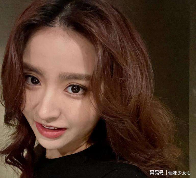  从“拉黑风波”到“医美疑云”：娱乐工业幕后操作链条深度复盘 娱乐新闻