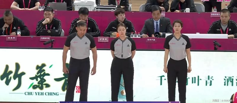  【战术深度】篮板统治与防守压制：山西女篮58-30大胜新疆的技术密钥 体育新闻 【战术深度】篮板统治与防守压制：山西女篮58-30大胜新疆的技术密钥 体育新闻