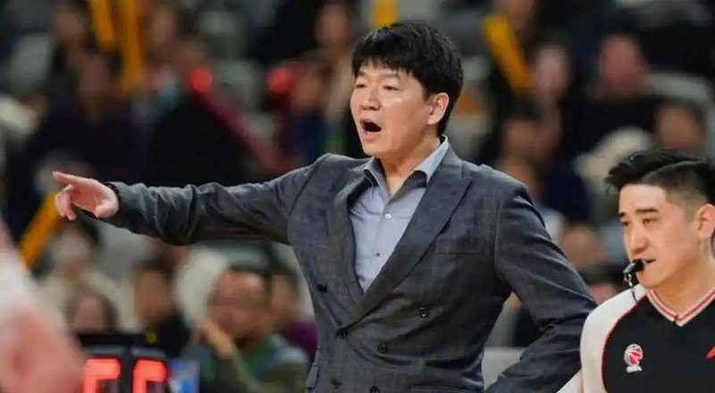  技术流解析：山东高速失守卡位战的深层战术痼疾 体育新闻