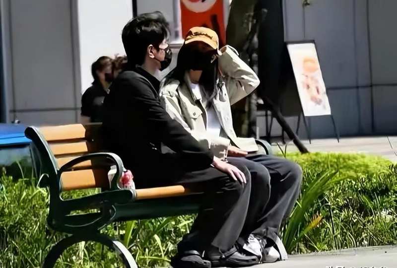  隐私保卫战：明星家庭的边界艺术与11年零绯闻的运营密码 娱乐新闻