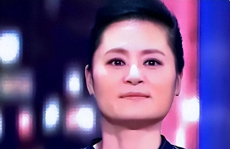  她曾击败毛阿敏站上巅峰，却在人生半途跌入谷底：命运无常，但歌声从未熄灭 情感心理